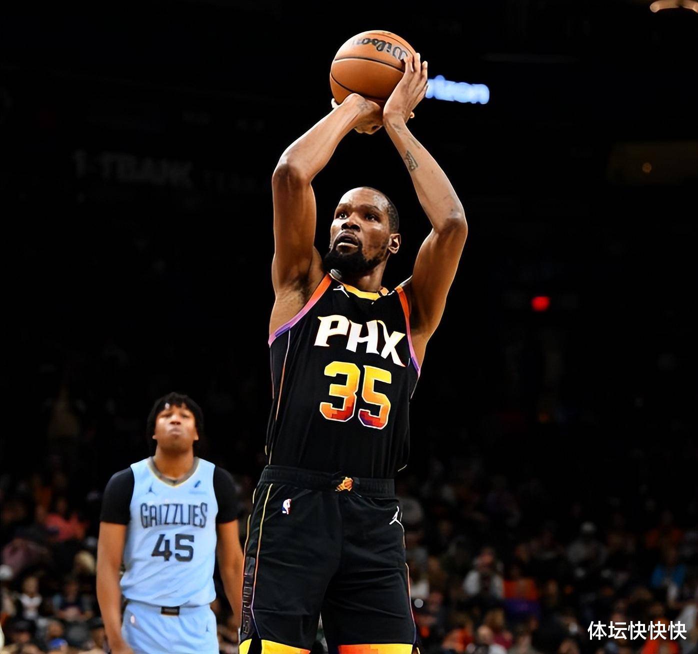 杜兰特迎来三赛季出色发挥，法国队观众热烈欢呼！气势如虹延续